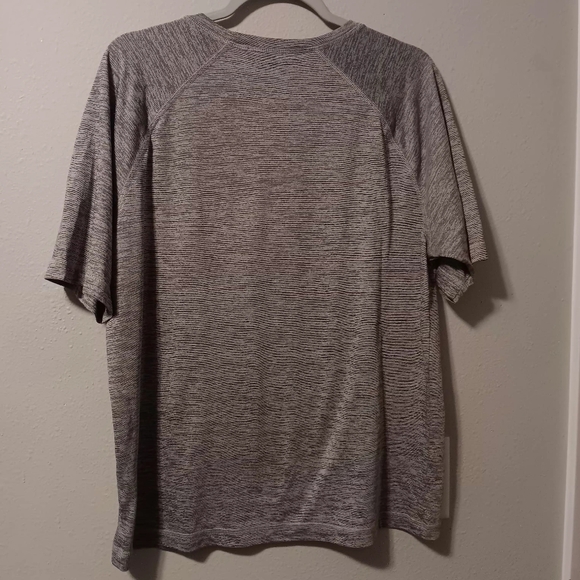 Majestic Men's Heather Gray Seattle Mariners Short-Sleeve Logo Tee - Picture 3 of 11